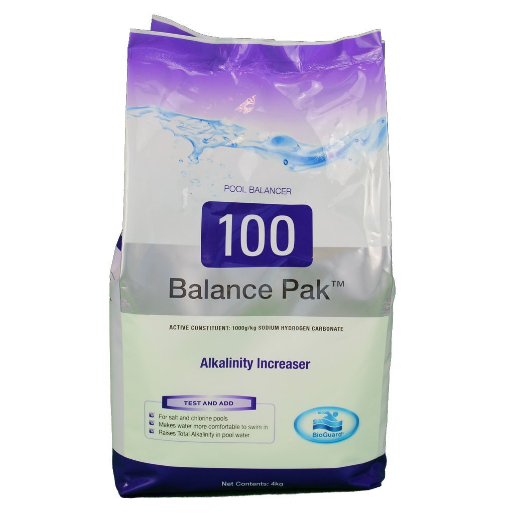 4kg bag of BioGuard Balance Pak 100 Total Alkalinity Increaser for pools, a sodium hydrogen carbonate balancer used to stabilize pH and prevent pH bounce in salt and chlorine systems.