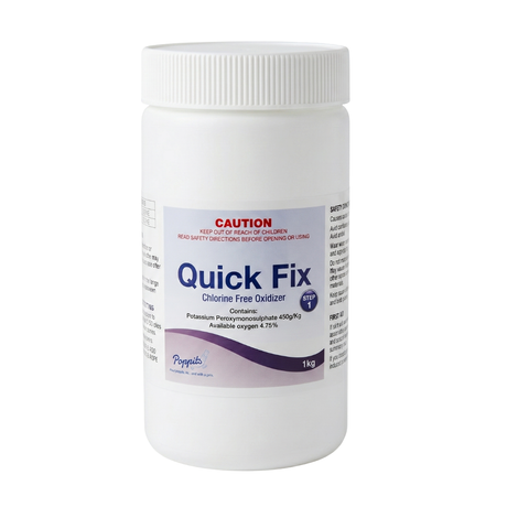 A 1kg white plastic container of Poppits Quick Fix chlorine-free spa oxidiser showing the product label with Step 1 instructions on a clean white background.