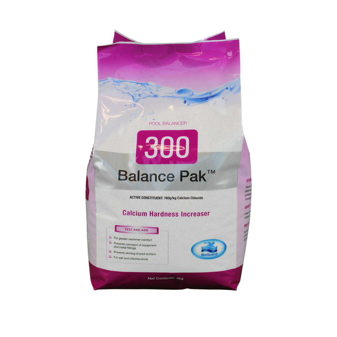 A 4kg bulk bag of BioGuard Balance Pak 300 Calcium Hardness Increaser for pools, used as a calcium chloride balancer to prevent plaster etching and equipment corrosion.